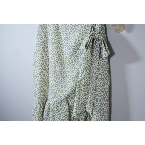 NWT Altar'd State green and white cheetah patterned dress size small - Picture 4 of 5